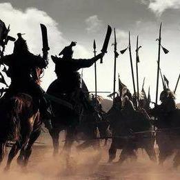 (曹操俘虏关羽)三国演义：曹操之计挖走关羽张飞，千年谜团引发猜想